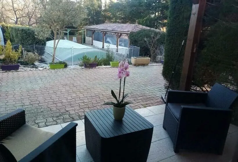 スタンダードルーム, Les Chambres De Rocbaron