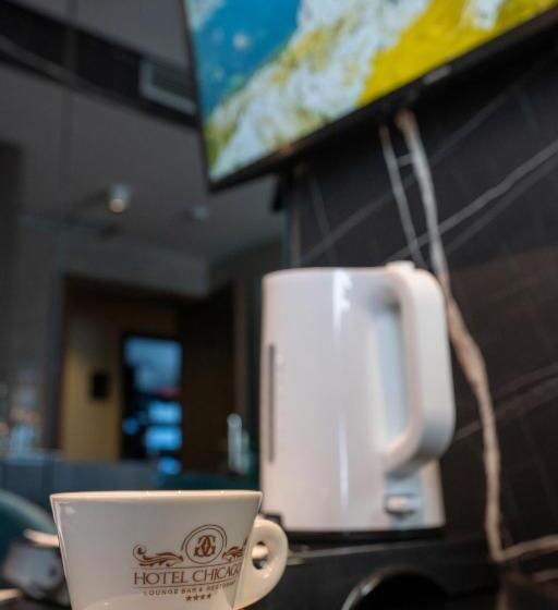 חדר דלוקס, Chicago