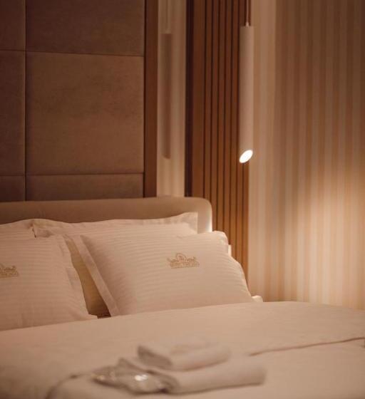 חדר משפחתי דלוקס, Chicago