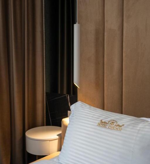 סוויטה דלוקס, Chicago