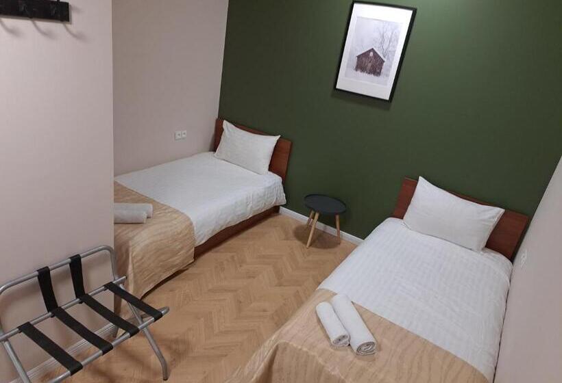 اتاق لوکس, Pušelė