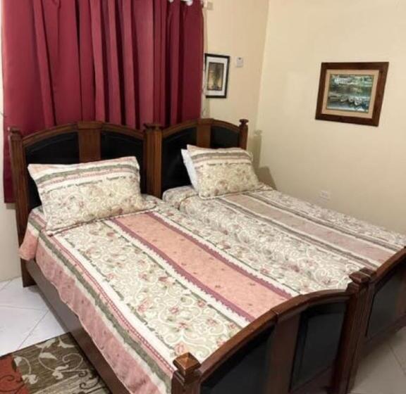 اتاق استاندارد یک نفره, Aileen Palm Cove Ja