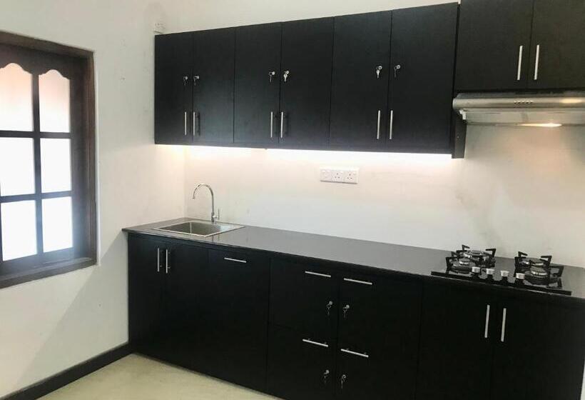 Quarto Deluxe, Ravan Tangalle