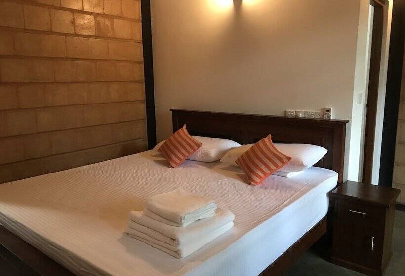 Quarto Deluxe, Ravan Tangalle