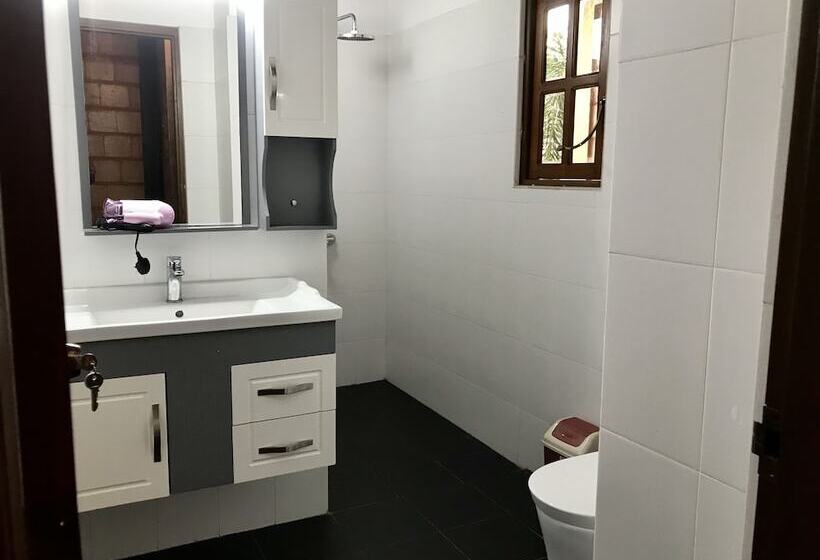 Quarto Deluxe, Ravan Tangalle