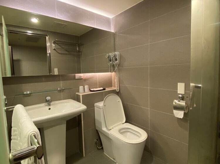 اتاق استاندارد, Crystal City
