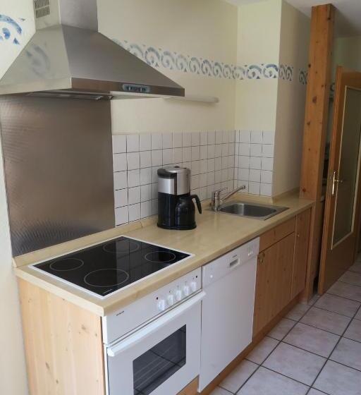 Апартаменты 2 Спальни, Gasthof Tiroler Hof