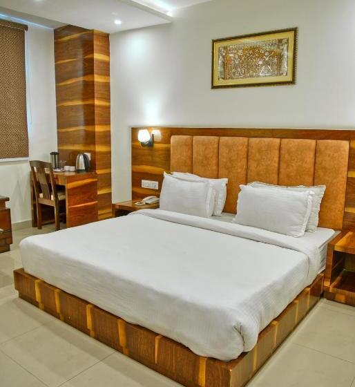 Superior Room, Height View Residency