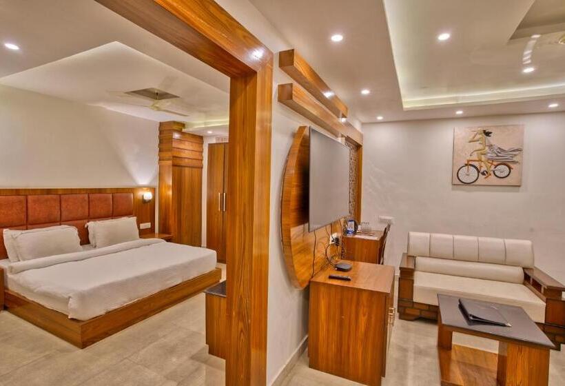 Suite, Height View Residency