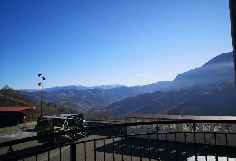 غرفة قياسية مزوَّدة بشُرفة, Mirador Del Angliru