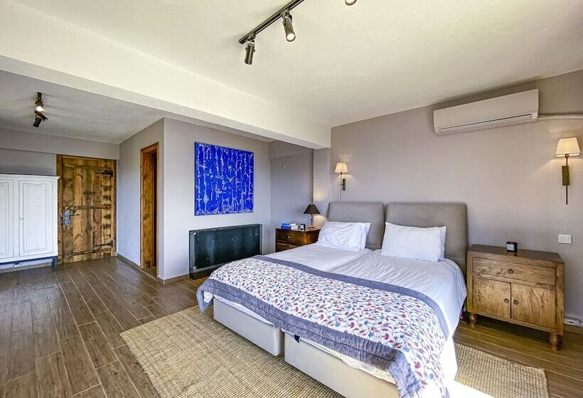 חדר דלוקס נוף לים, Simurg Inn