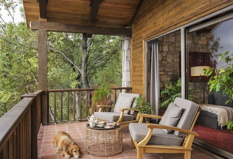 סוויטה נוף לים, Simurg Inn