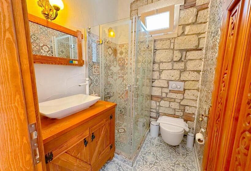 اتاق لوکس, Stone Garden Tas