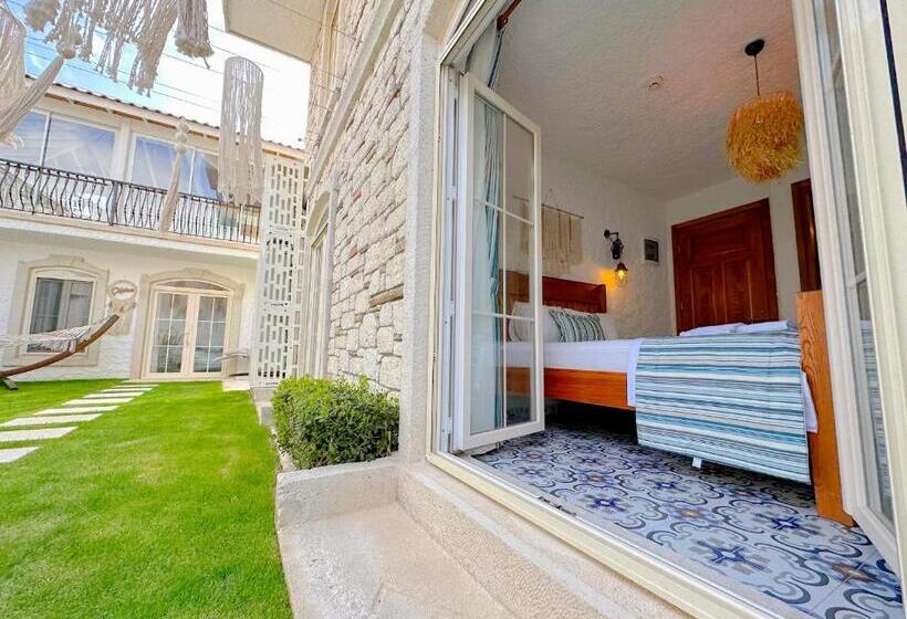 اتاق استاندارد, Stone Garden Tas