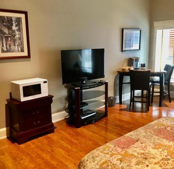 סוויטה דלוקס, Kootenay Wild Guest Suites