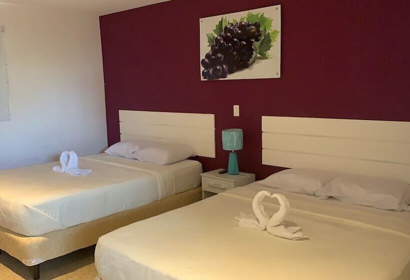 4인용 스탠다드 룸, Hostal Familiar Carmencita