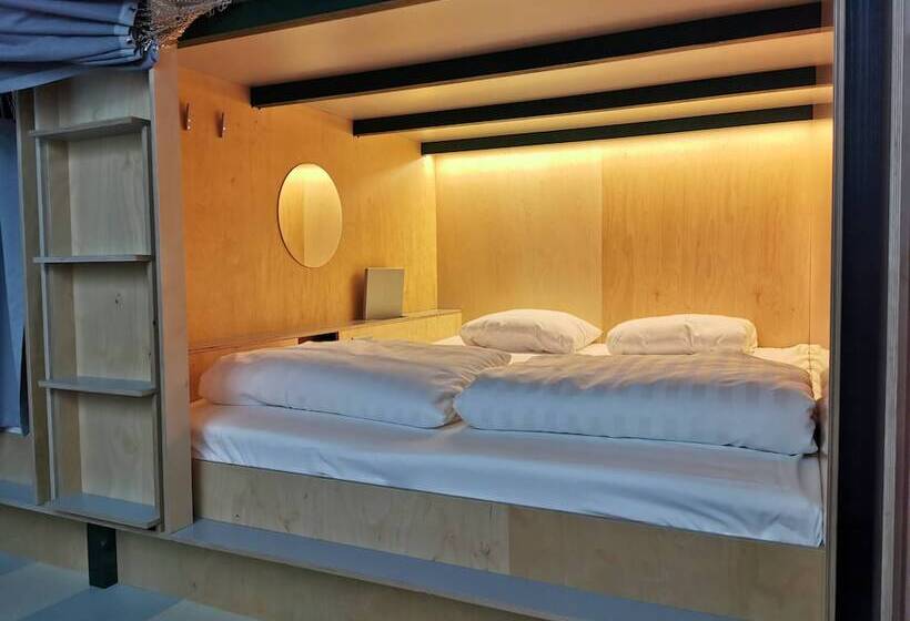 Capsule, Green Marmot Capsule Hotel Zürich