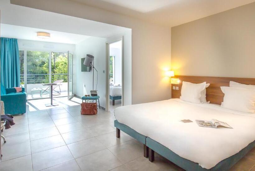 带露台的小型套房, Sowell Hotels La Plage
