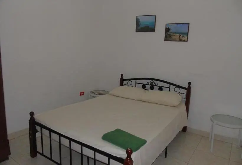 اتاق استاندارد, Posada Miss Joyce House