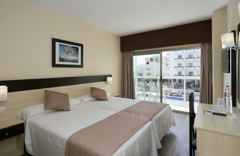 Номер Стандарт Вид на Бассейн, Sandos Griego