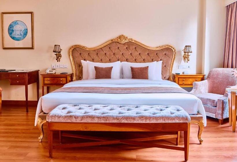 سوئیت کلاب, Saigon Prince