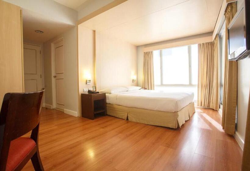 3 Bedroom Suite, The Linden Suites