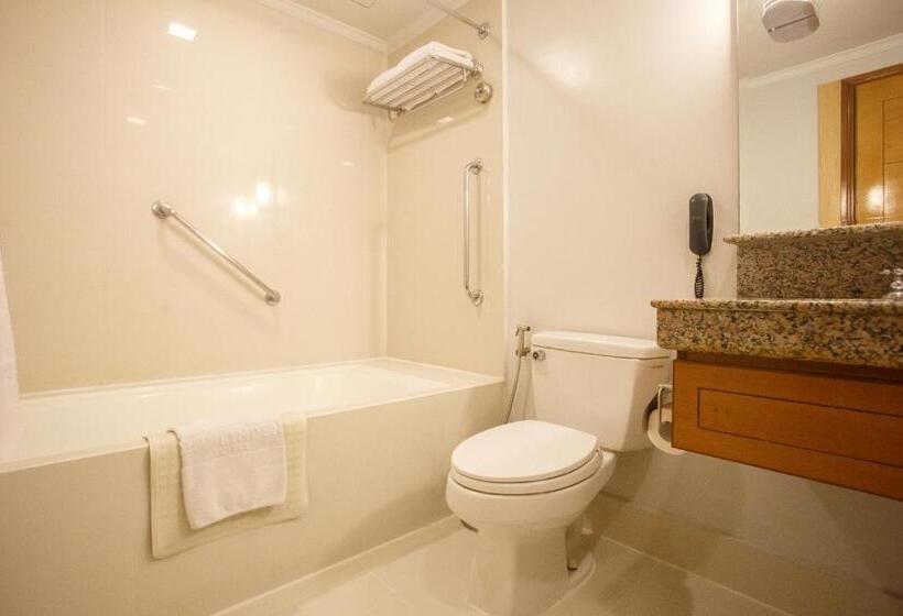 آپارتمان مدیریتی 2 خوابه, The Linden Suites