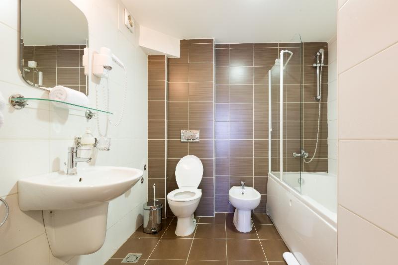 اتاق خانوادگی, Putnik Inn Belgrade