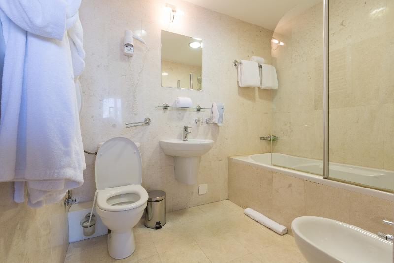 سوییت, Putnik Inn Belgrade