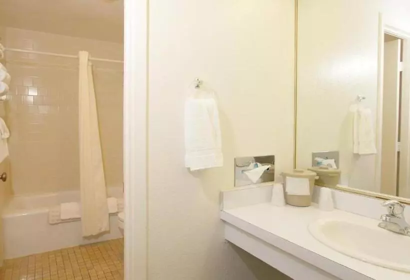 キングサイズベッドのデラックスルーム, Winners Inn Casino