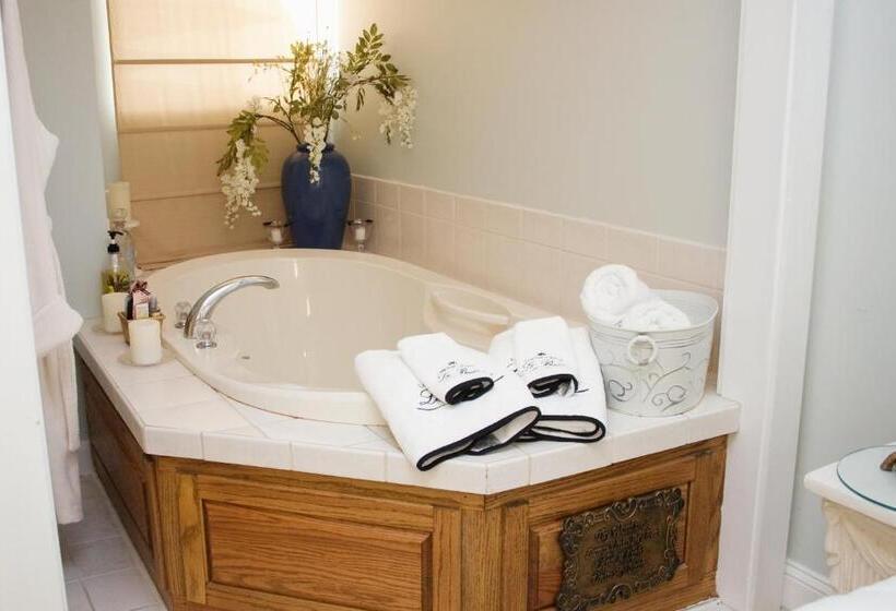 جناح سرير كينج, Woodstock Inn Bed & Breakfast
