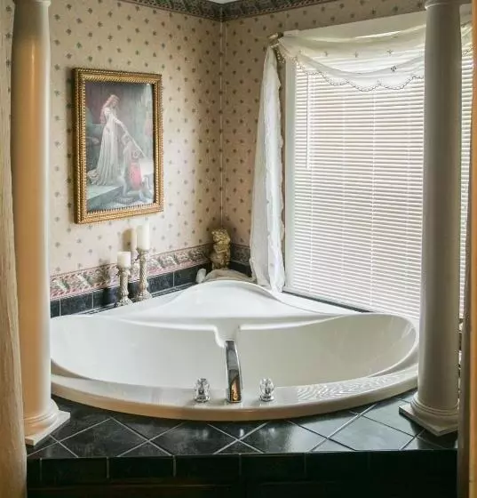 身障者適用キングサイズベッドルーム, Woodstock Inn Bed & Breakfast