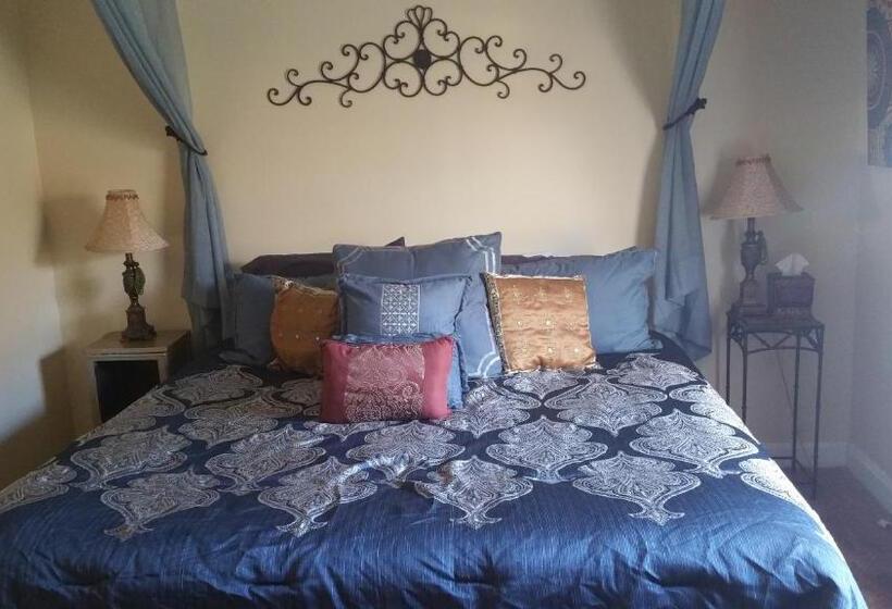 غرفة قياسية سرير كينج, Woodstock Inn Bed & Breakfast