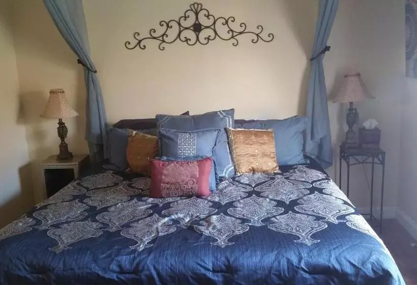 キングサイズベッドのスタンダードルーム, Woodstock Inn Bed & Breakfast