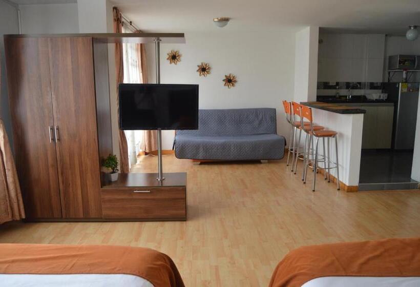 スタンダードスタジオ, Oporto 83