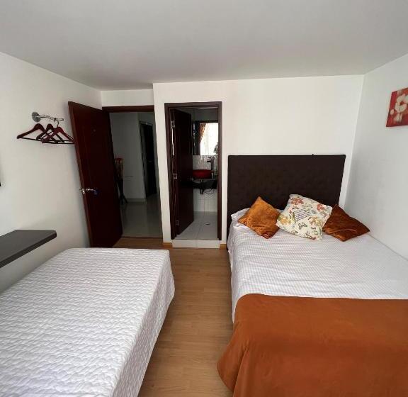 スタンダードルーム, Oporto 83