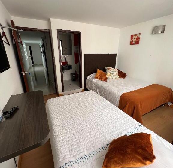 スタンダードトリプルルーム, Oporto 83