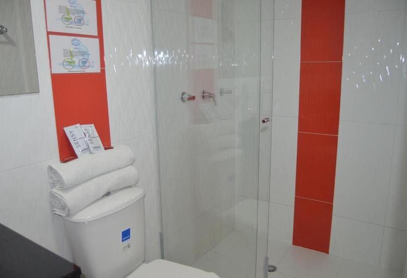 スタンダードトリプルルーム, Oporto 83