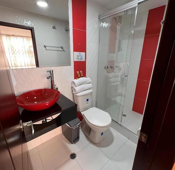 スタンダードトリプルルーム, Oporto 83