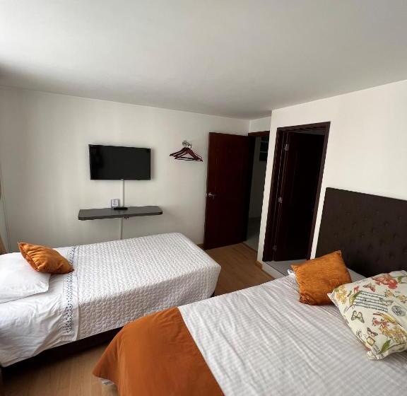 スタンダードトリプルルーム, Oporto 83