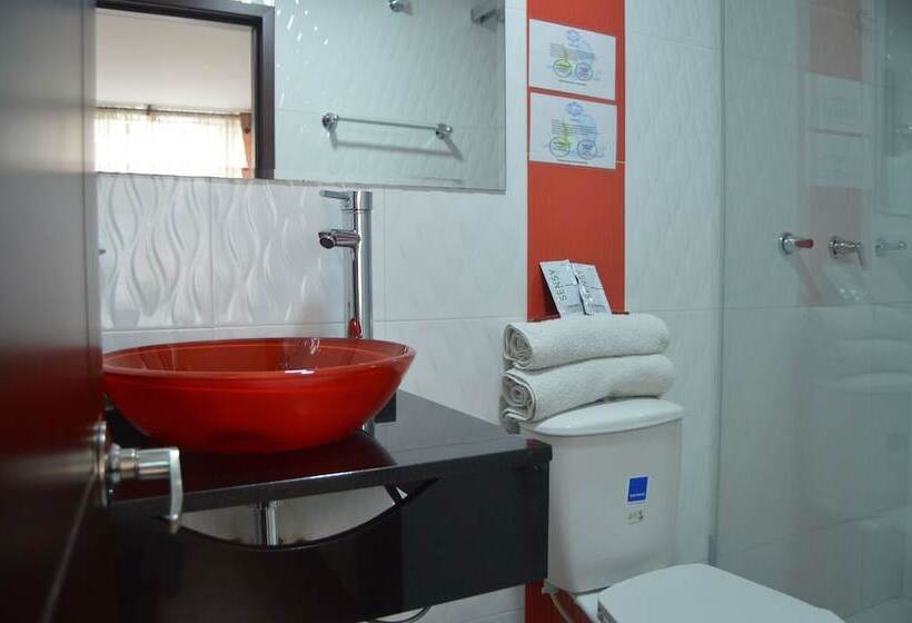 スタンダードスタジオ, Oporto 83