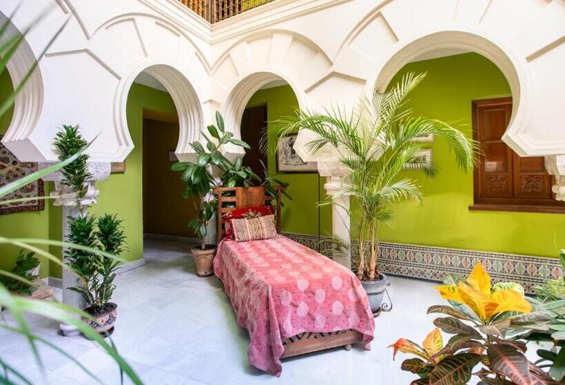 اتاق لوکس با بالکن, Safestay Cordoba Mezquita Catedral