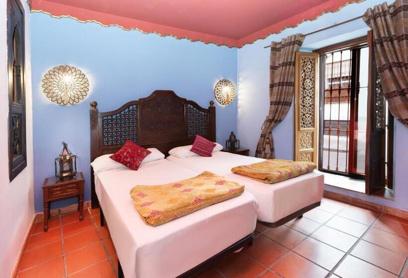 اتاق لوکس با بالکن, Safestay Cordoba Mezquita Catedral