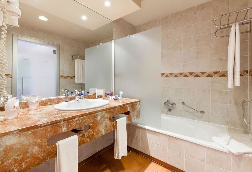 家庭房带泳池, Best Jacaranda