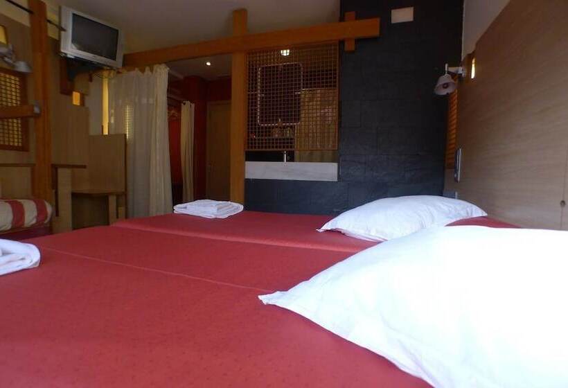 غرفة قياسية رباعية, Castillo Del Alba