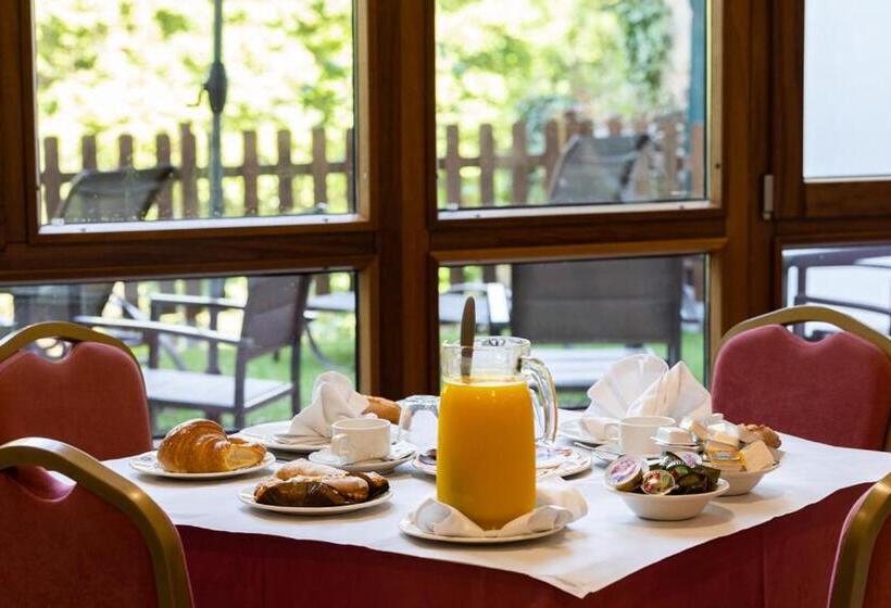 家庭间, Ciudad Cangas De Onis