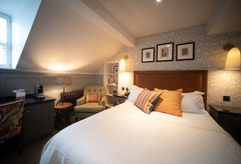 غرفة قياسية, Eleven Didsbury Park