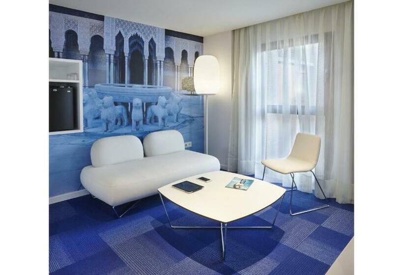 سوییت جونیور, Maciá Granada Five Senses Rooms & Suites