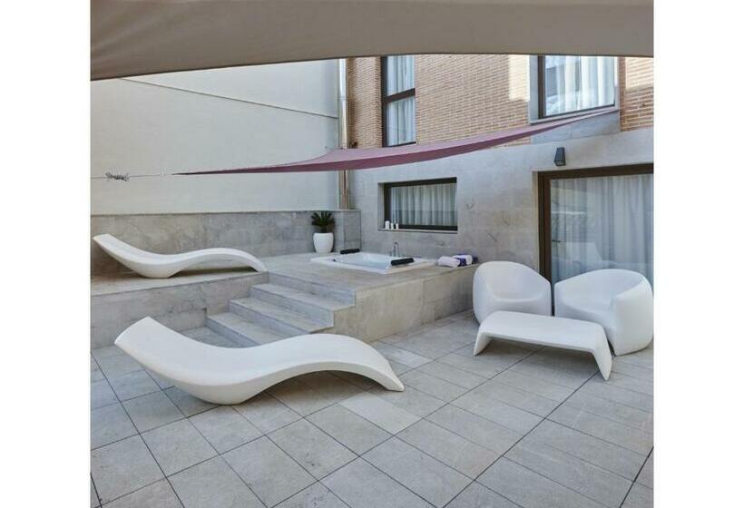 سوئیت جونیور با تراس, Maciá Granada Five Senses Rooms & Suites