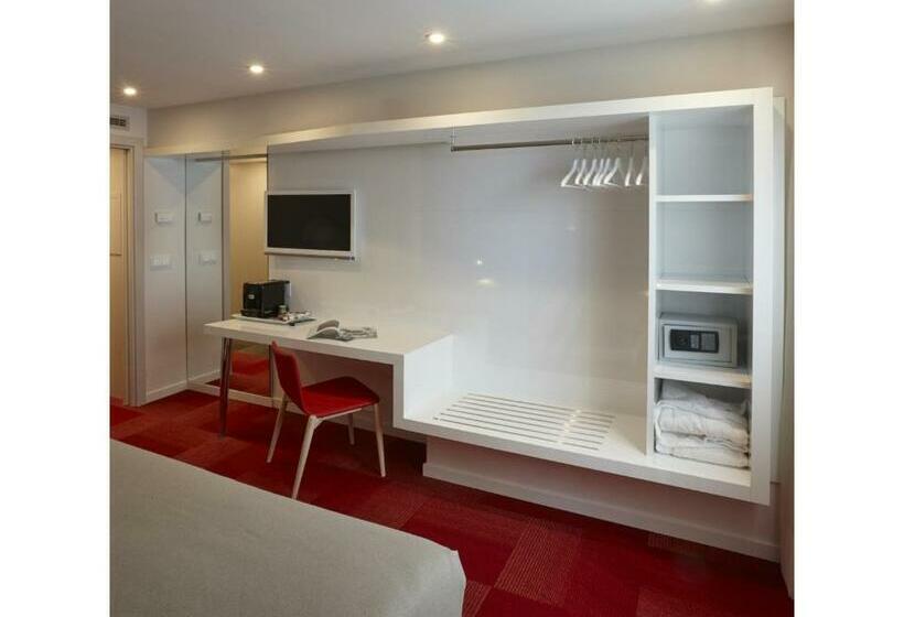 سوئیت جونیور خانوادگی, Maciá Granada Five Senses Rooms & Suites